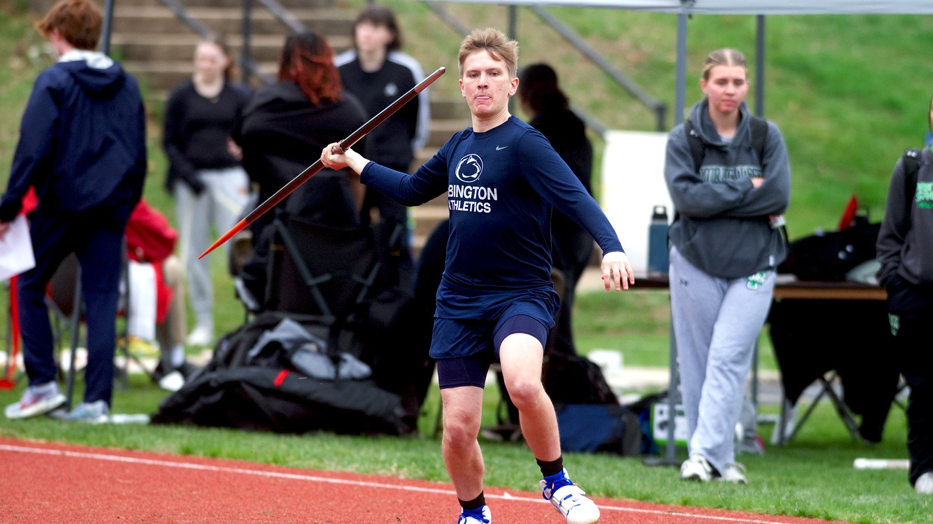 MTRACK - Nic Worrall