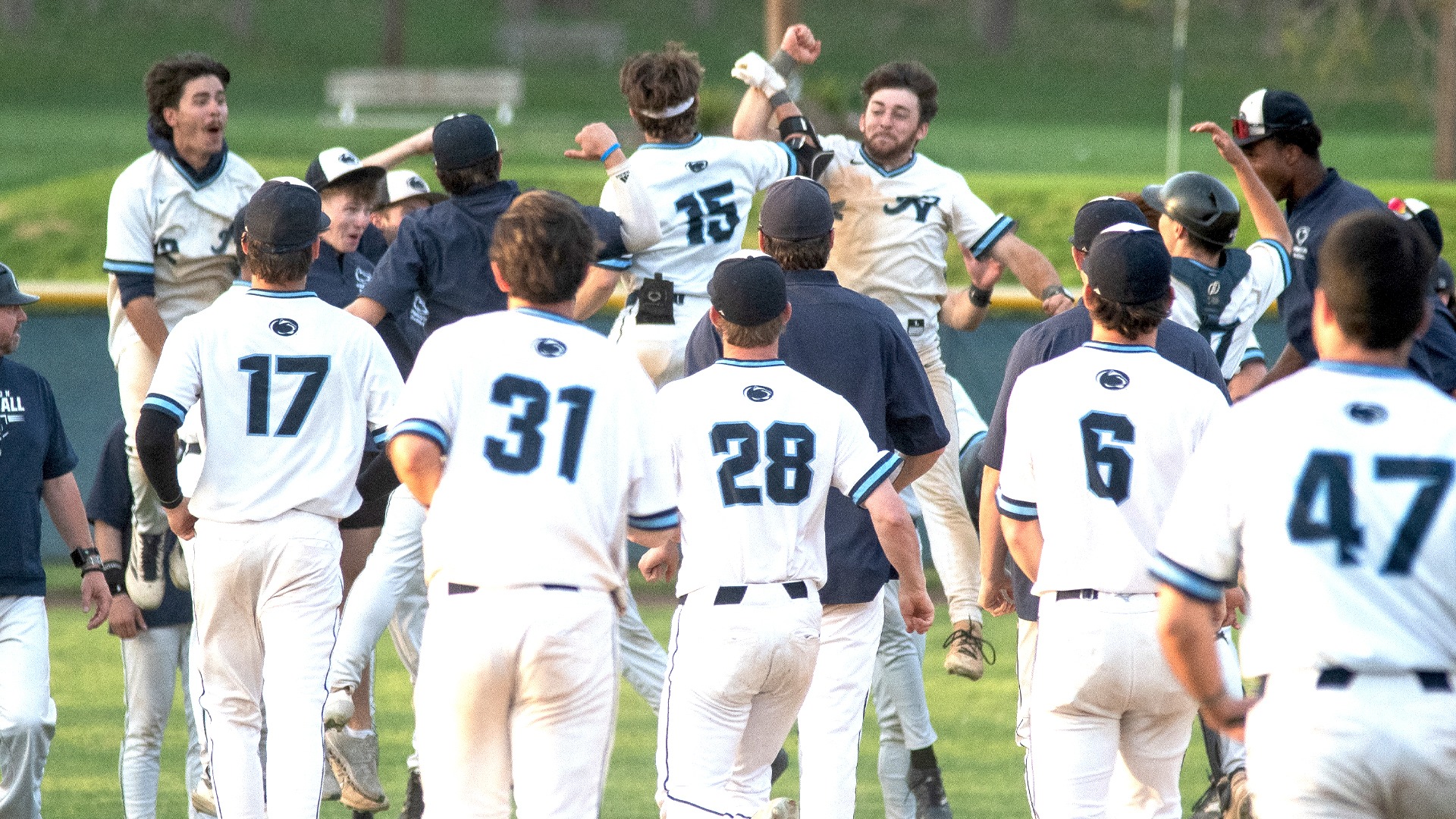 BSB - Group Celebrate