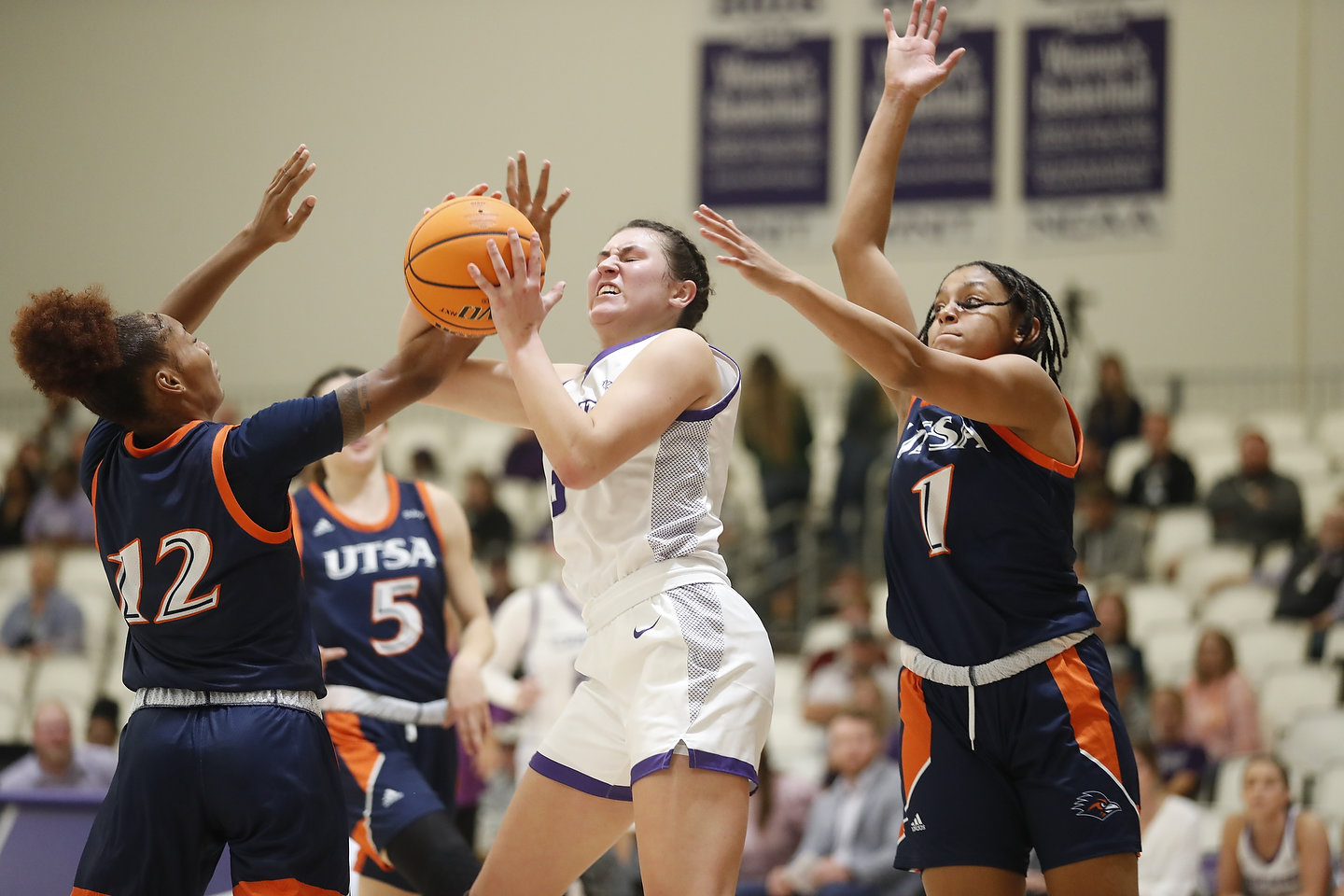 Bella Earle Women's Basketball Abilene Christian University Athletics