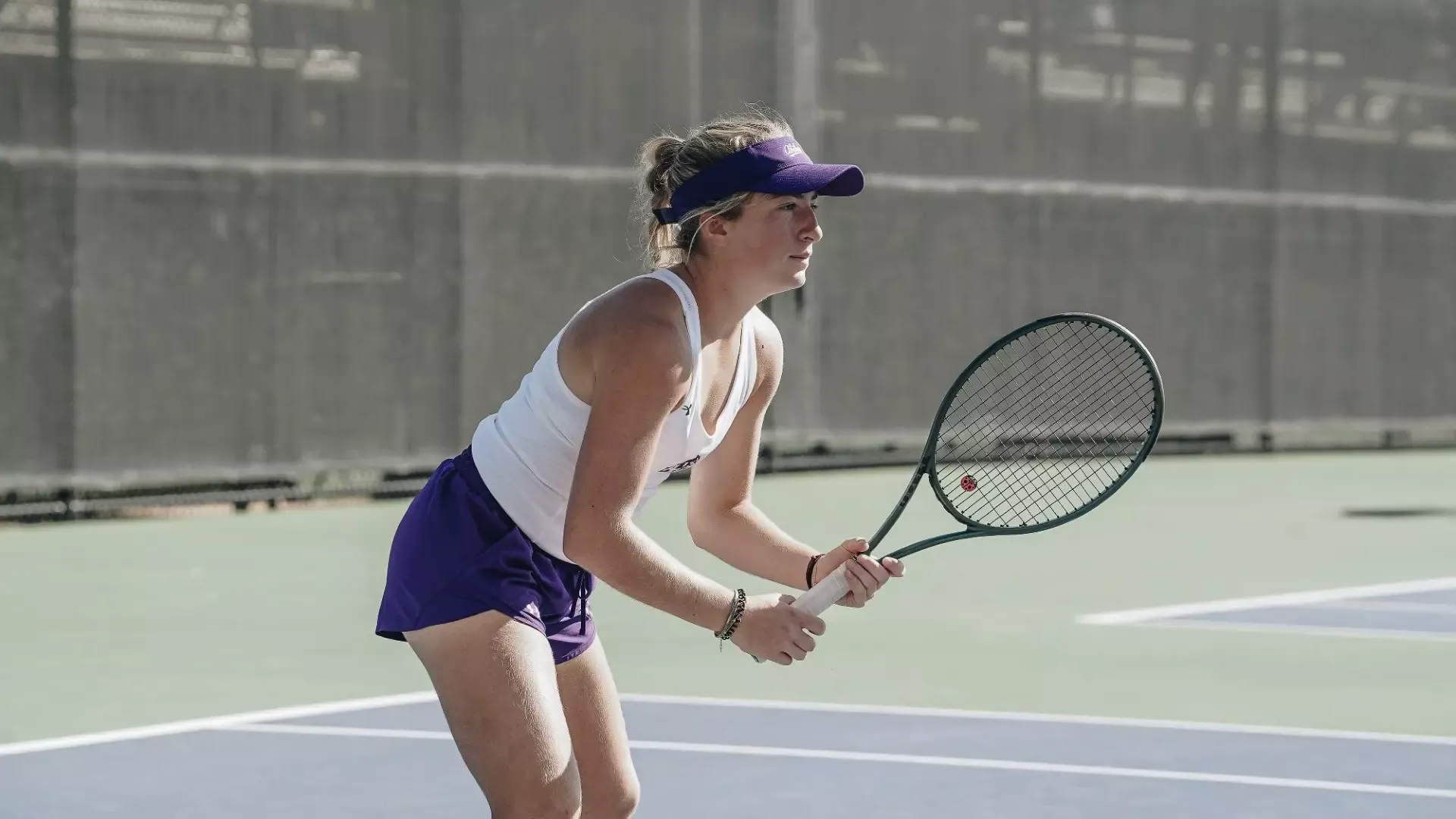 ACU women's tennis player at the ACU Invite