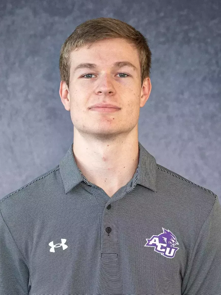 Lane Dollar Headshot 2025-26