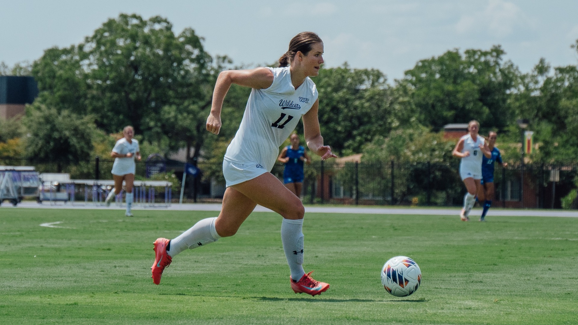 Peyton Hill runs with the ball in ACU's 1-0 win over Houston Christian at Elmer Gray Stadium on Aug. 24, 2025.