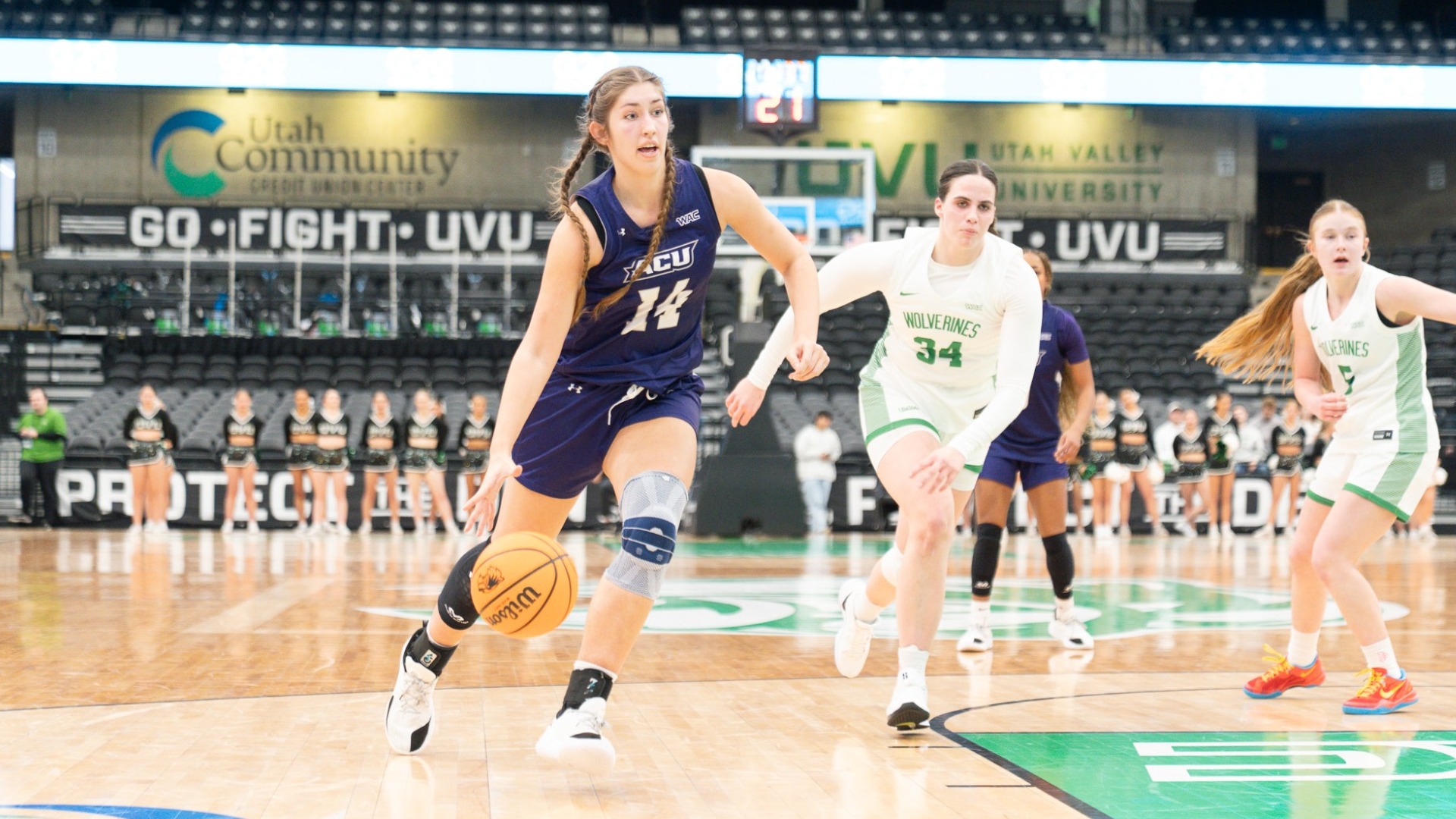 Meredith Mayes drives to the basket in ACU's matchup versus Utah Valley in Orem, Utah on Jan. 3, 2026.