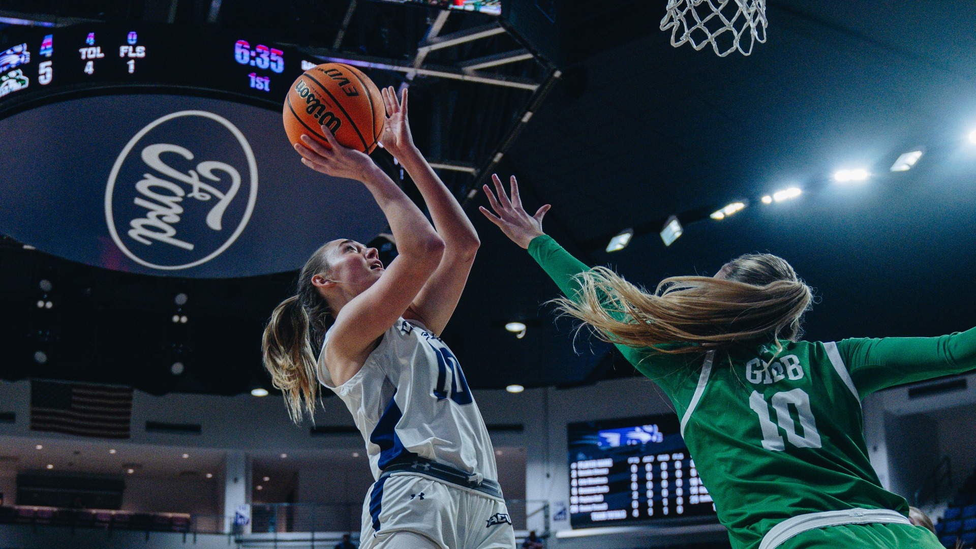 Payton Hull attempts a layup in ACU's 70-50 win over Utah Valley at Moody Coliseum on Feb. 5, 2026.