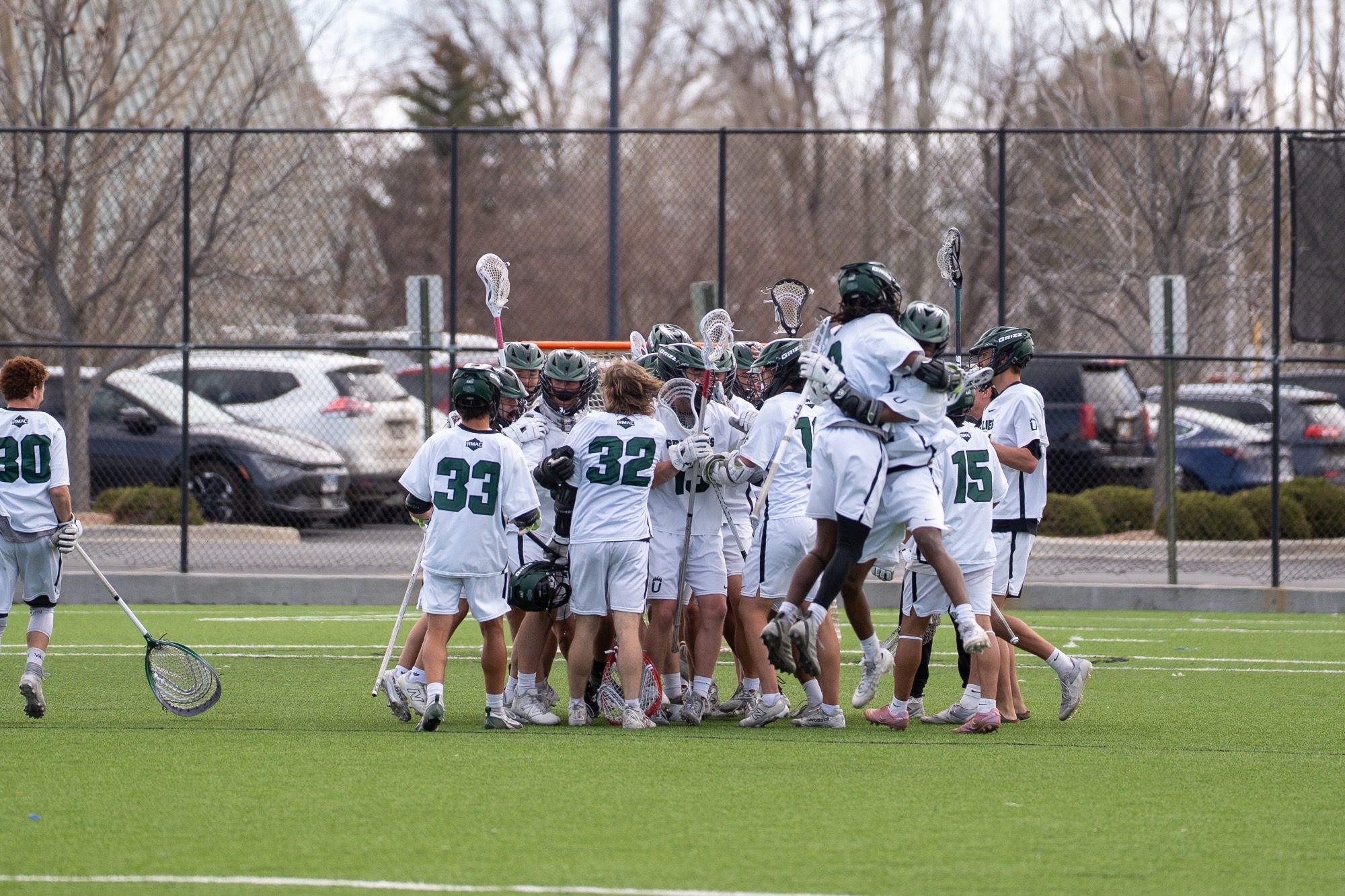 lacrosse defeats Dominican