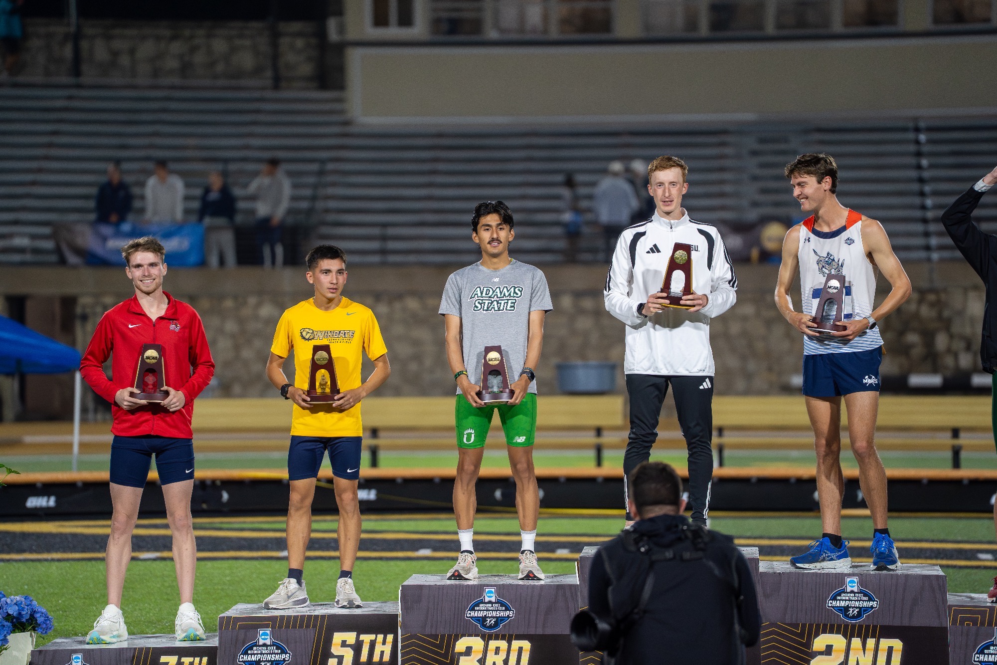 Julian Podium