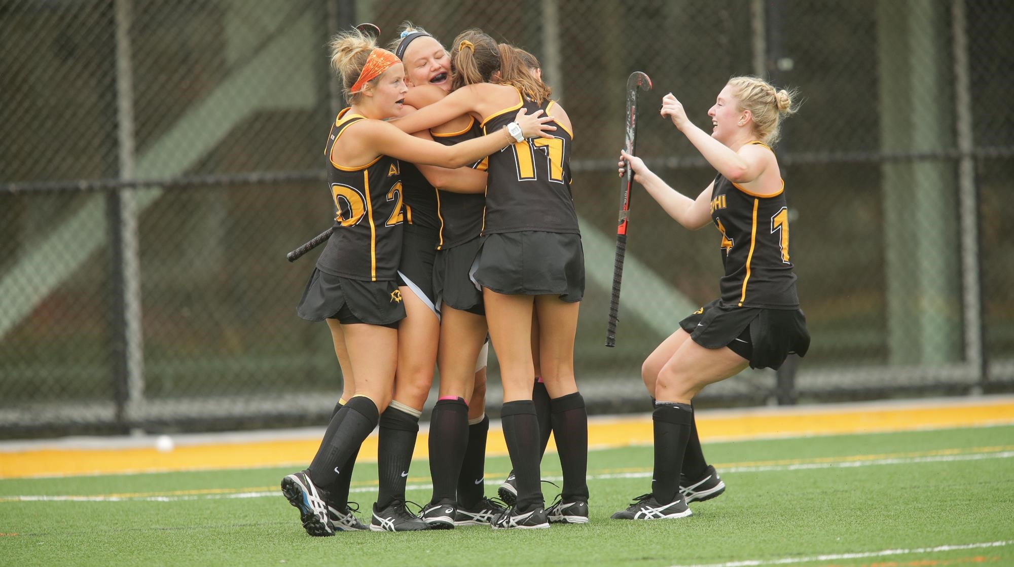 Field Hockey Defeats No. 7 Kutztown in Season Opener Adelphi