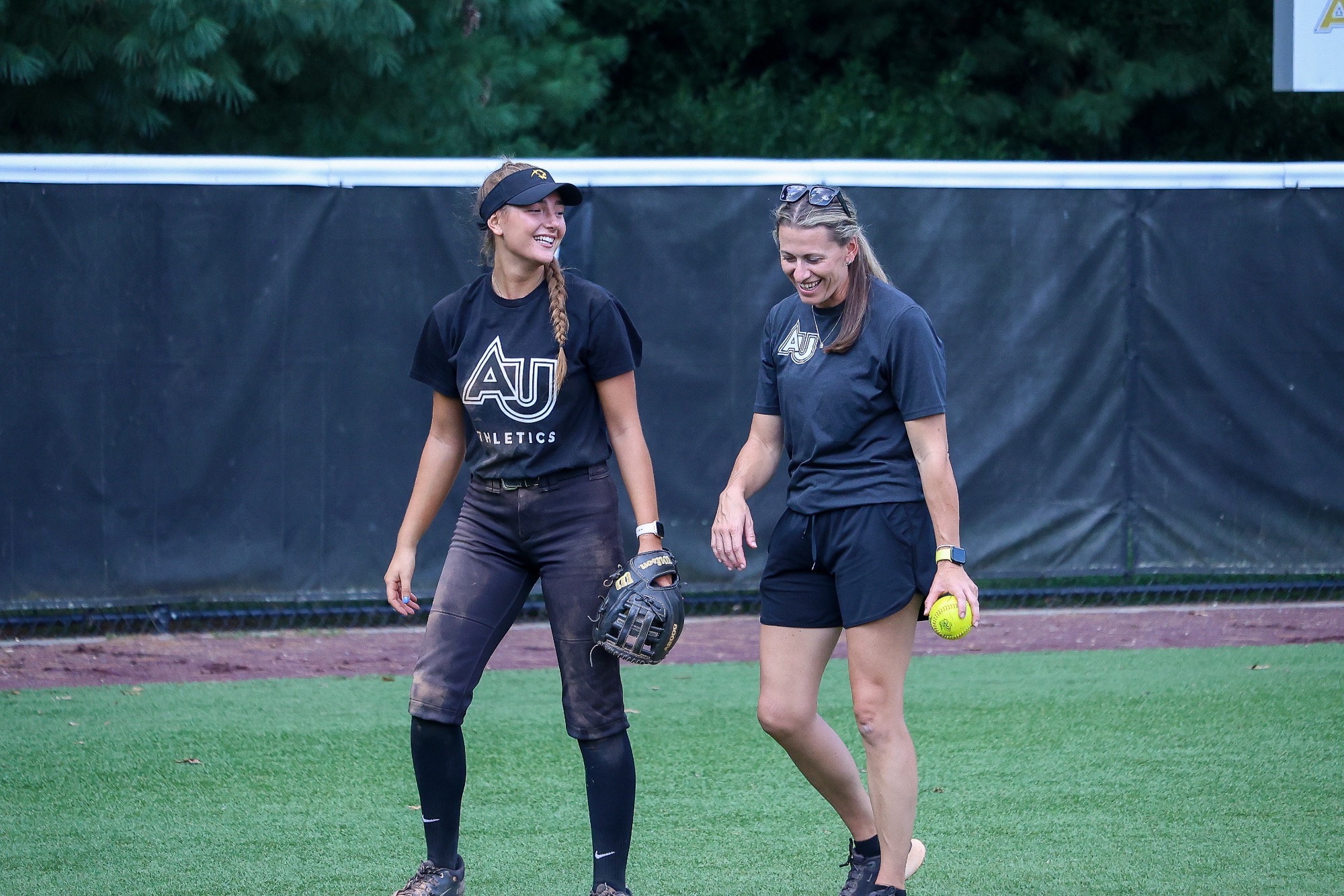 Apostolopoulos and Parente