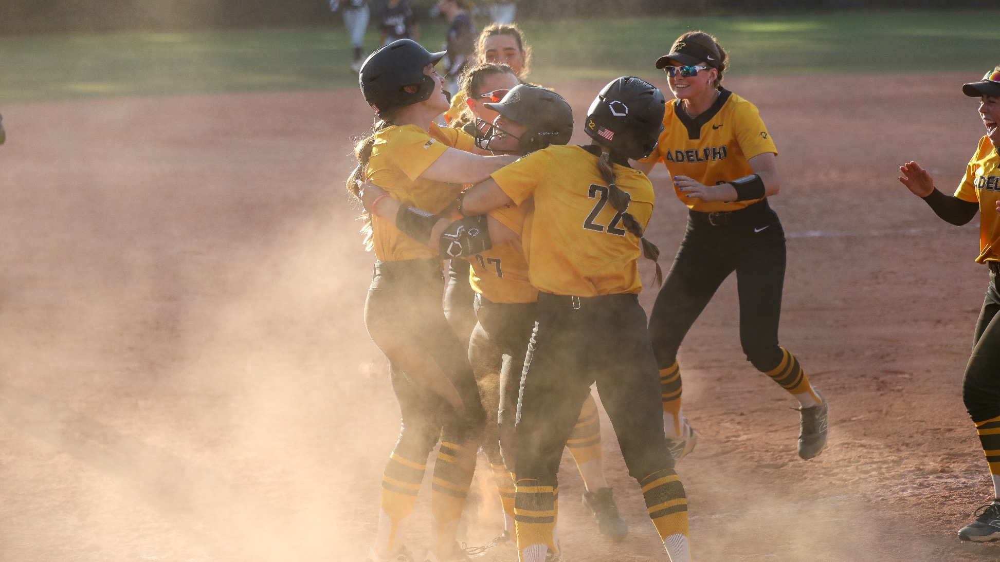 Makayla Comer and Reeghan McCarthy