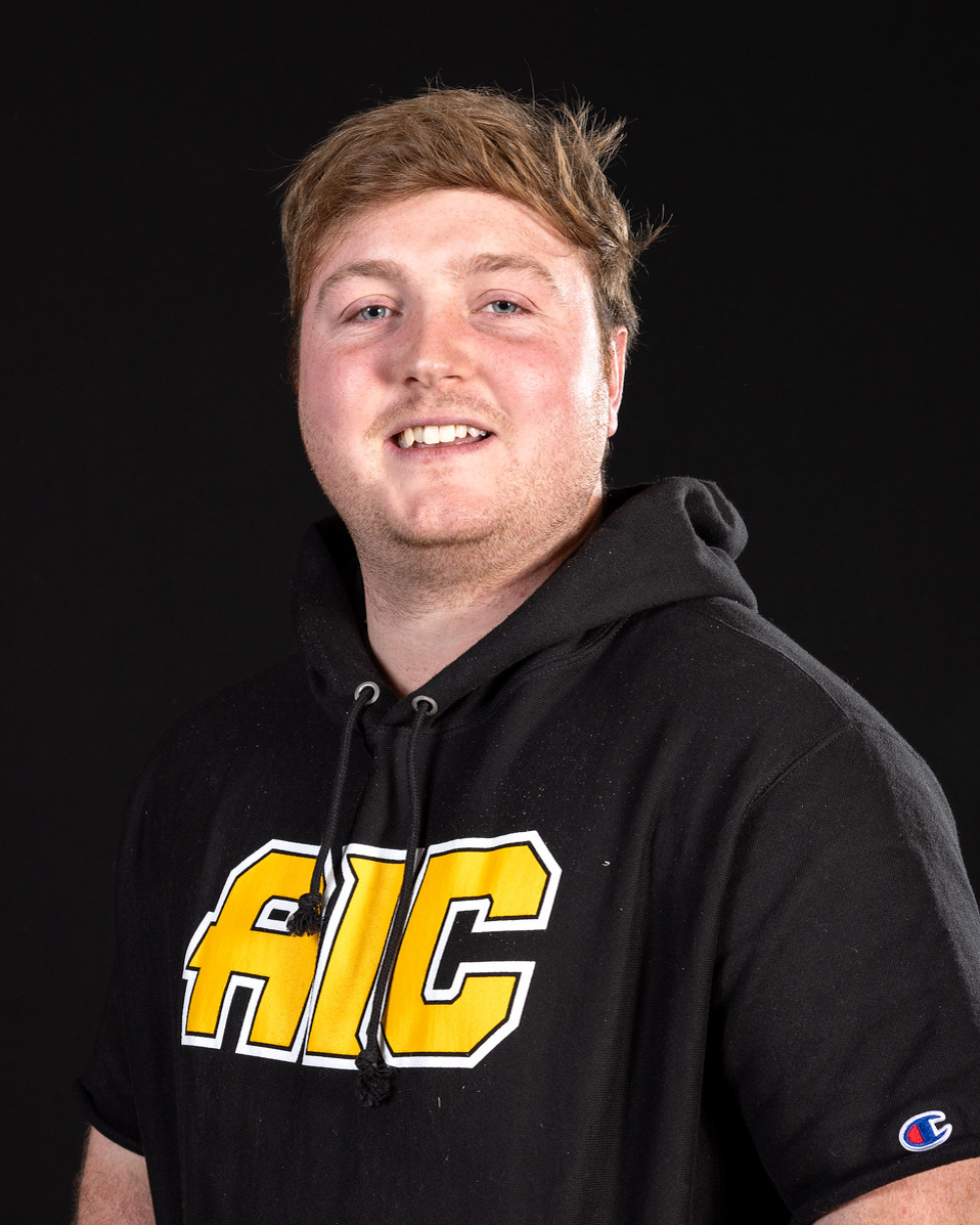 Logan Tucker