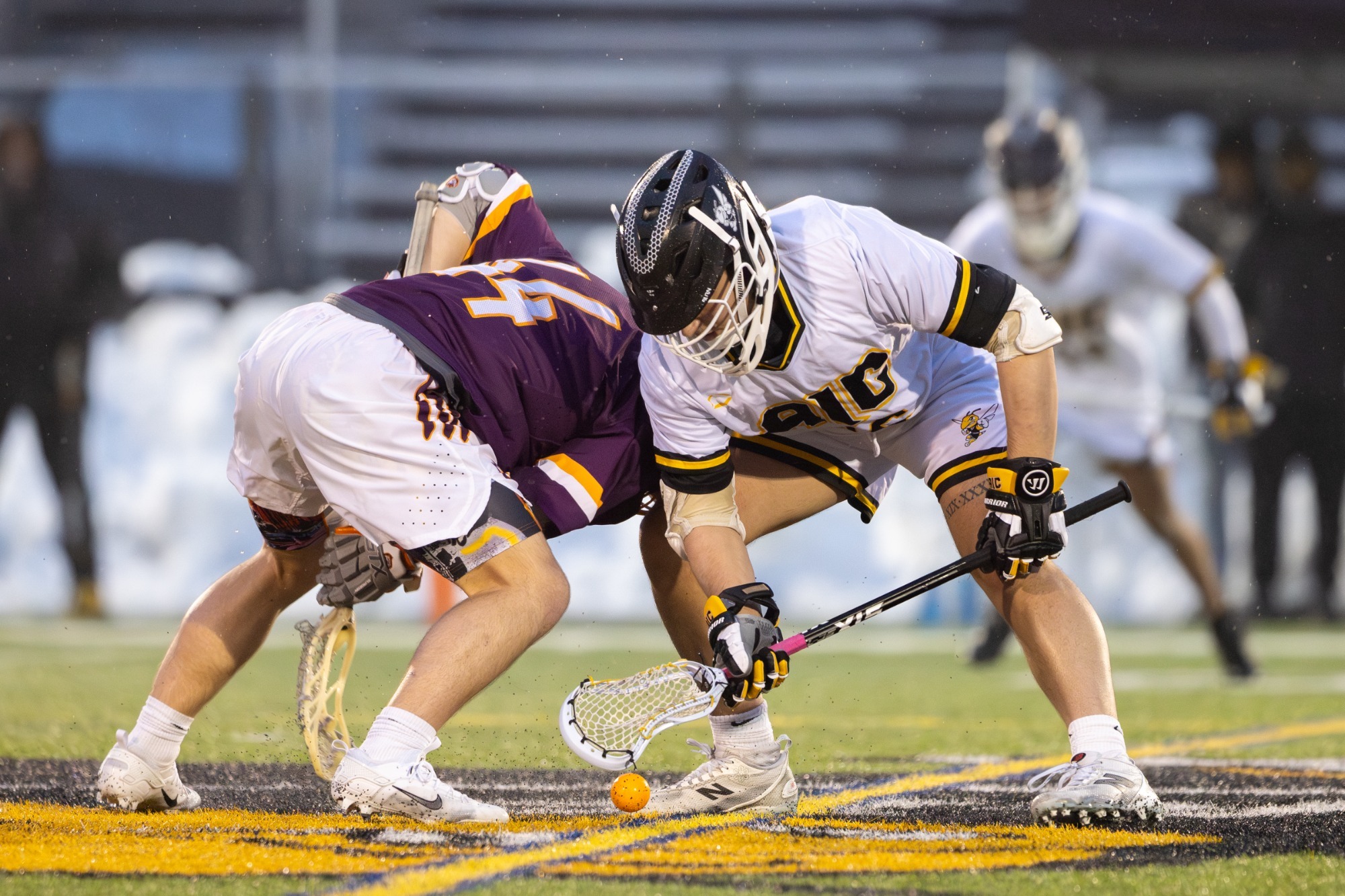 Aidan Moscarello wins a faceoff