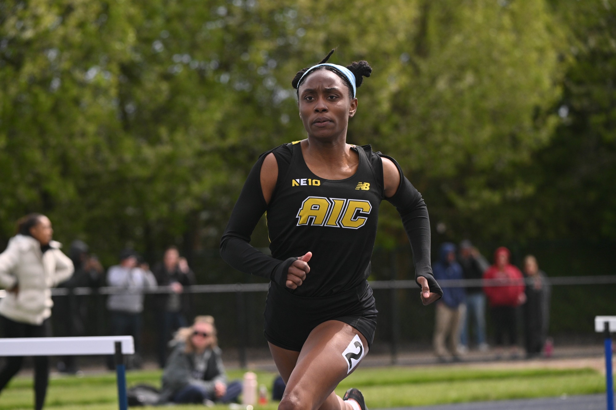 Johnelle Thomas races at New Englands