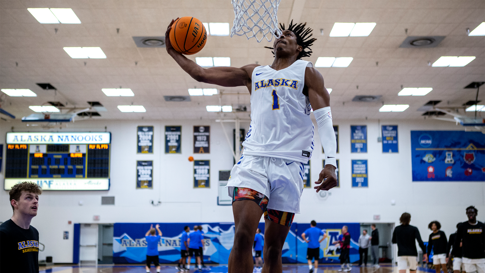 Men's Basketball Searches for Sunshine at 2023 Big Island Holiday Classic -  University of Alaska Fairbanks Athletics