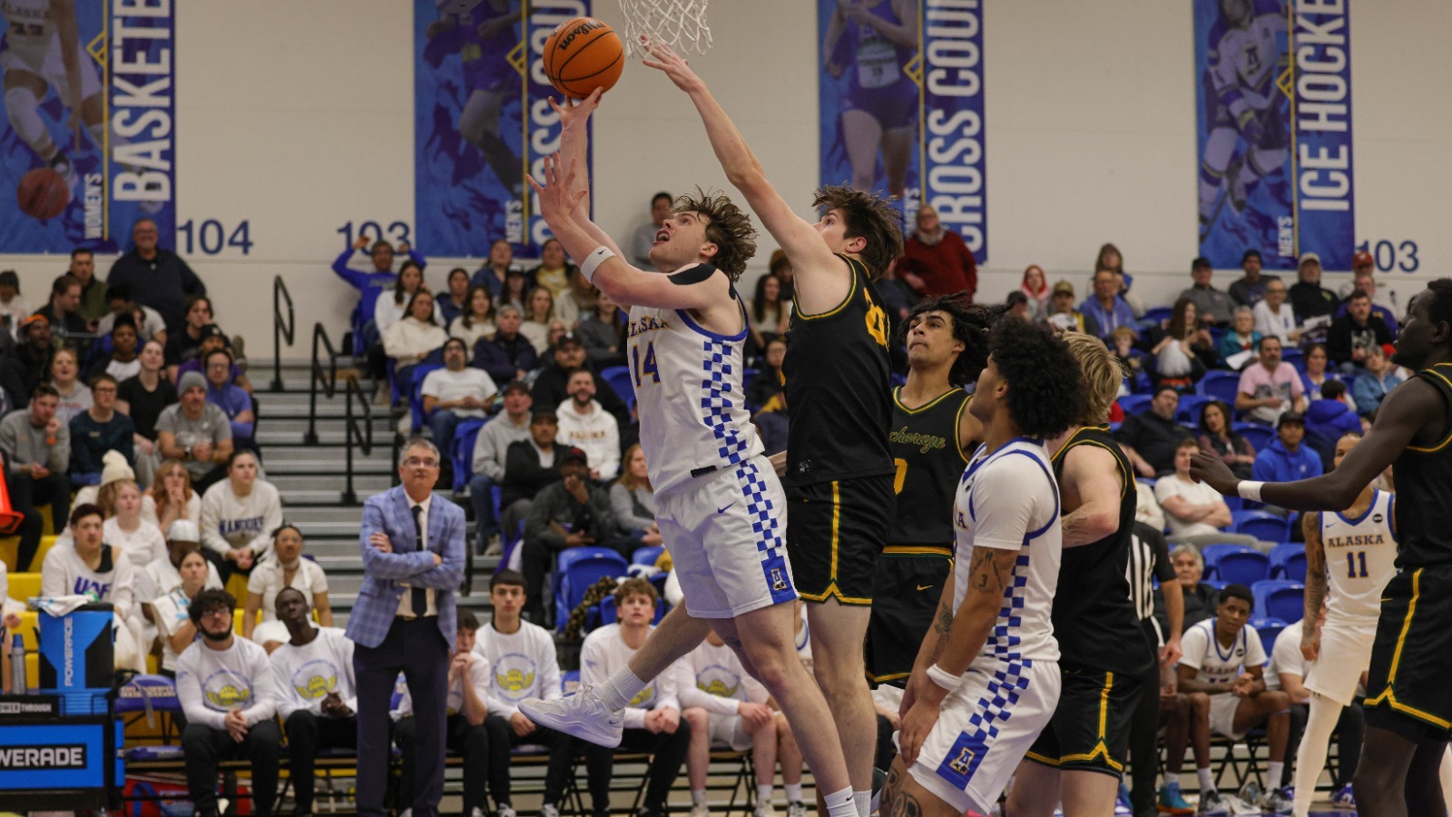 Davis Crilly puts up a layup vs. Alaska Anchorage on Jan. 17, 2026