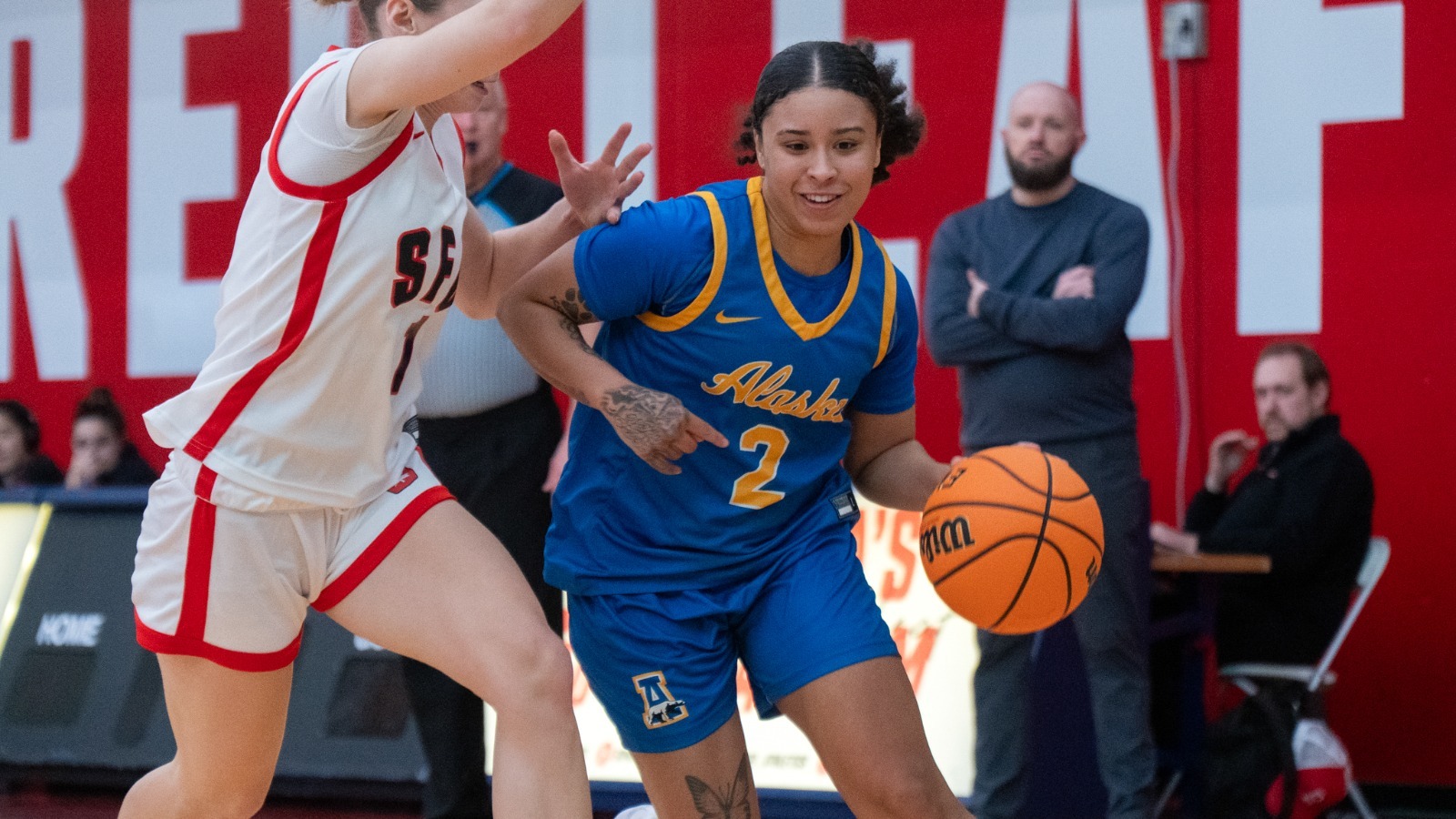 Tamai Mancuso drives with the ball at Simon Fraser in Jan. 2026