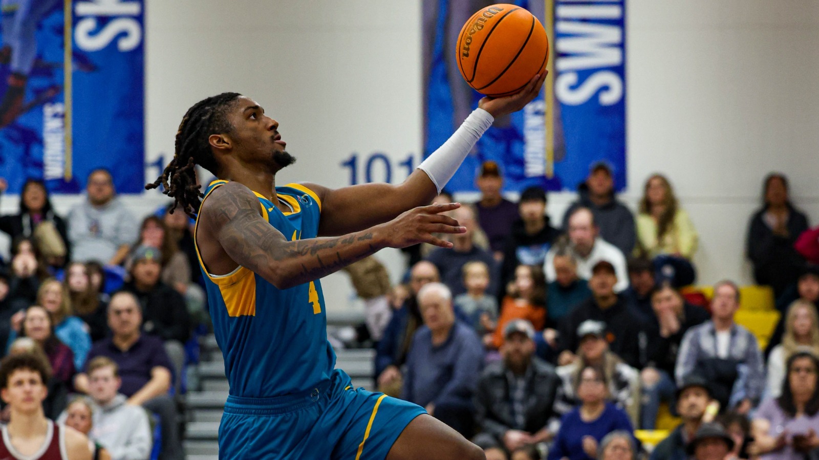 Mike Miller goes up for a layup vs. Seattle Pacific on Jan. 24, 2026