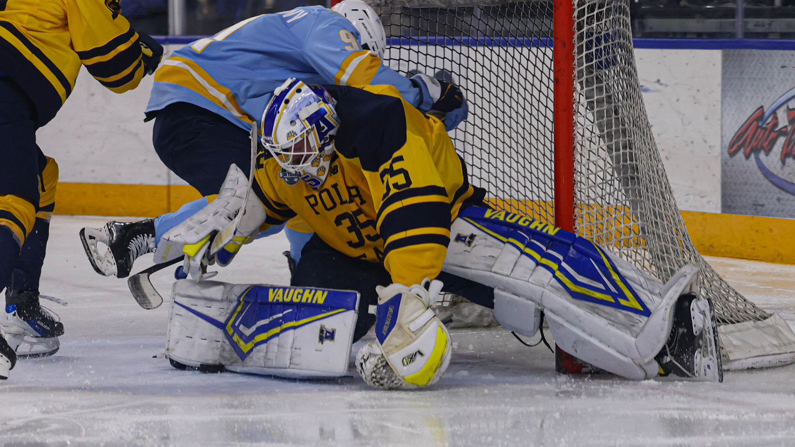 Lassi Lehti save against LIU on Jan. 31