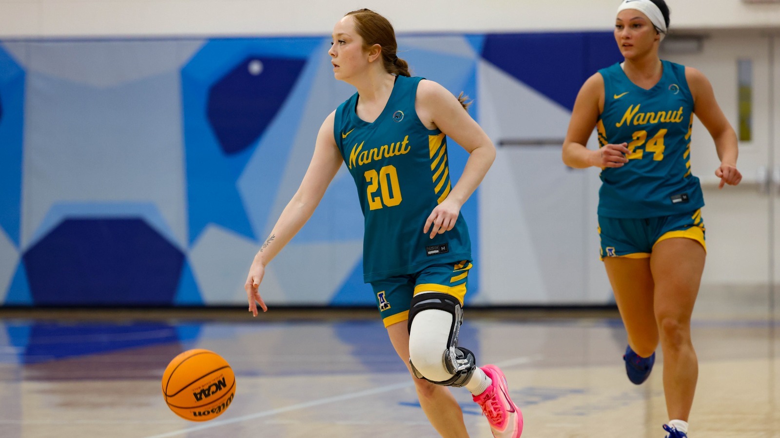 Pearle Green dribbles up the court vs. SPU, Jan. 24, 2025