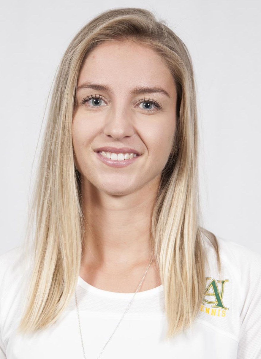 1718 KRISTINA SANJEVIC