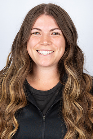 2122 Monique Bussiere