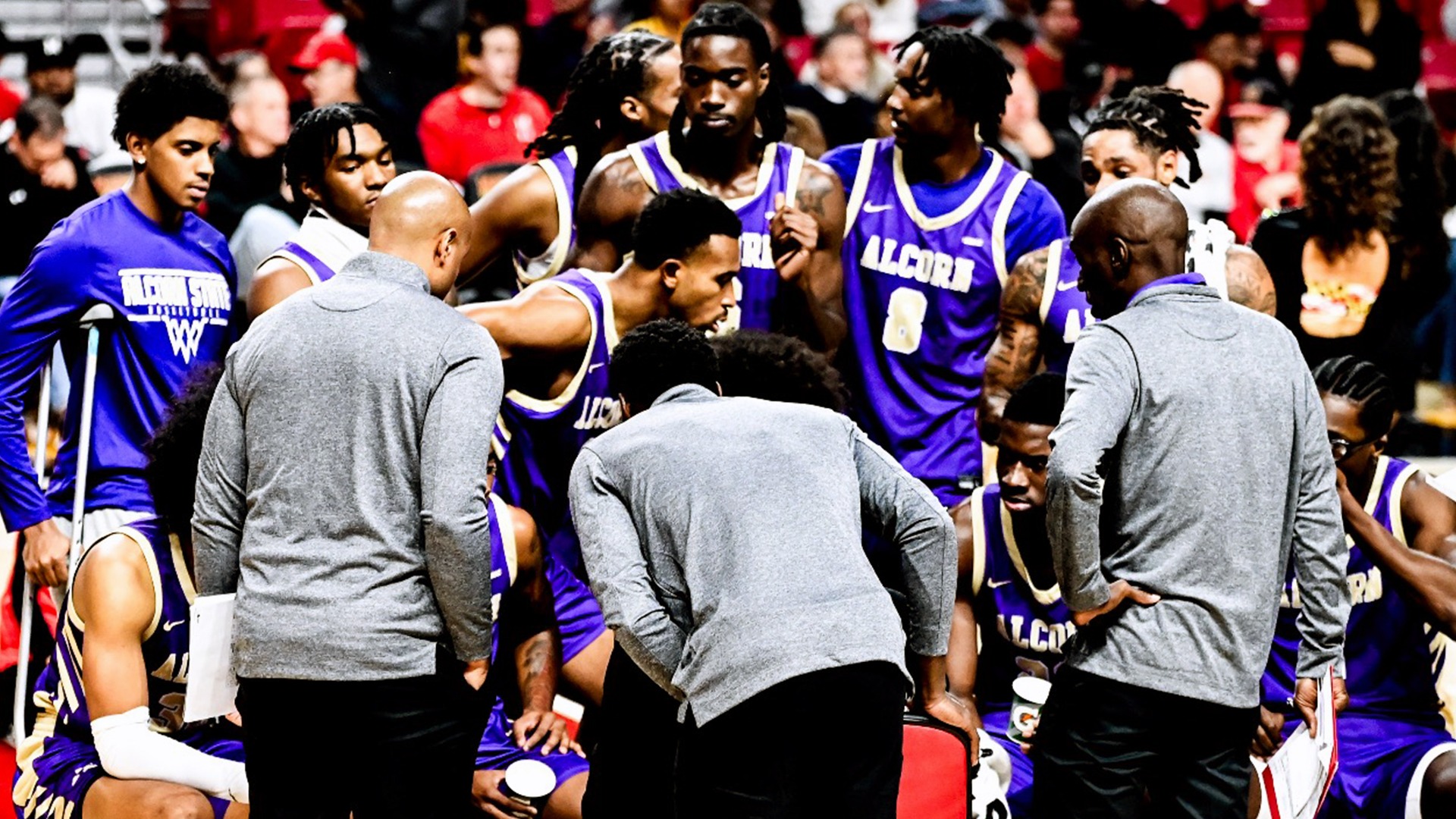 MBB Team Huddle at Maryland 2025-26