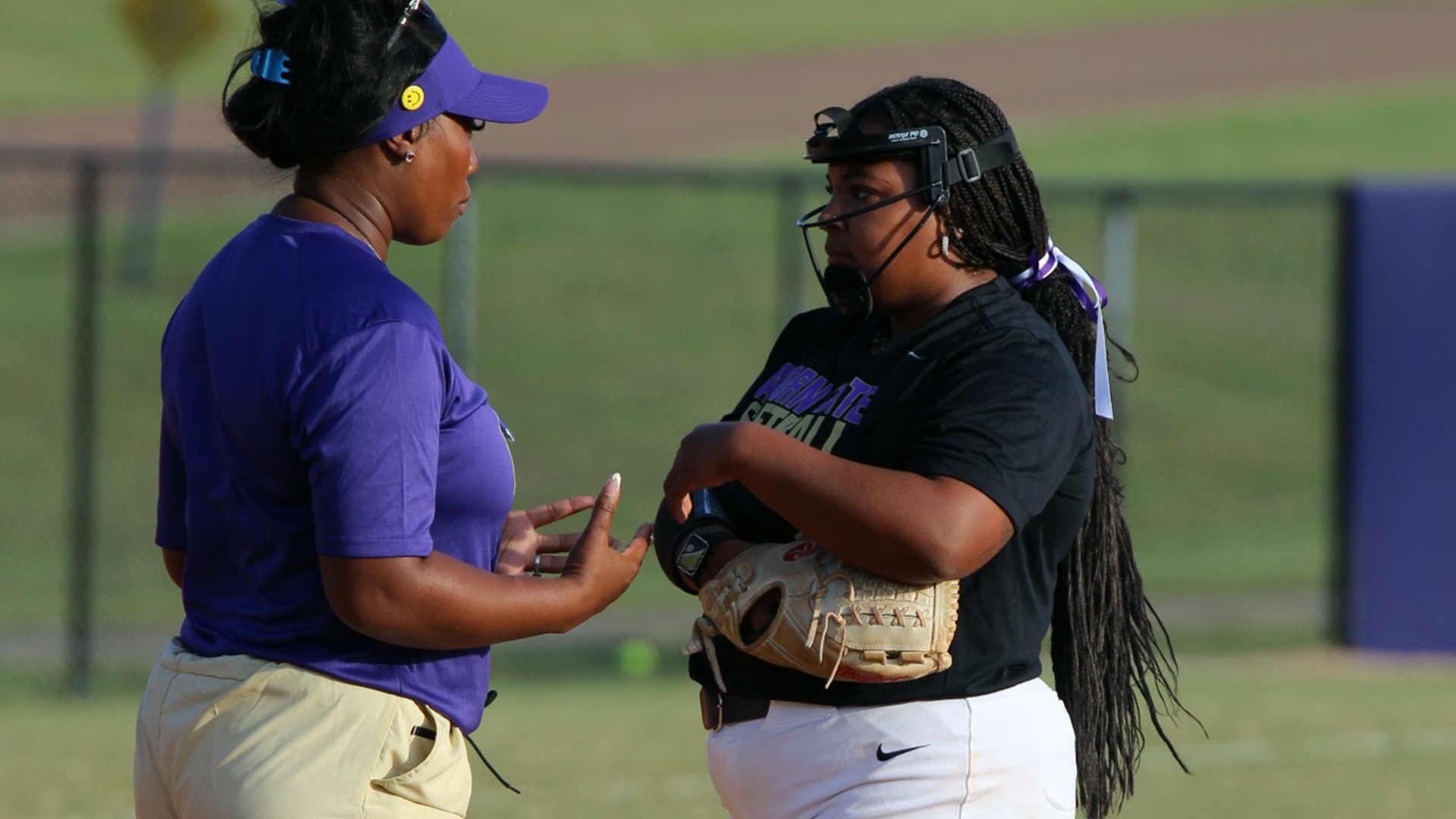 Brianna Billie speaking with pitcher in the circle Fall 2025