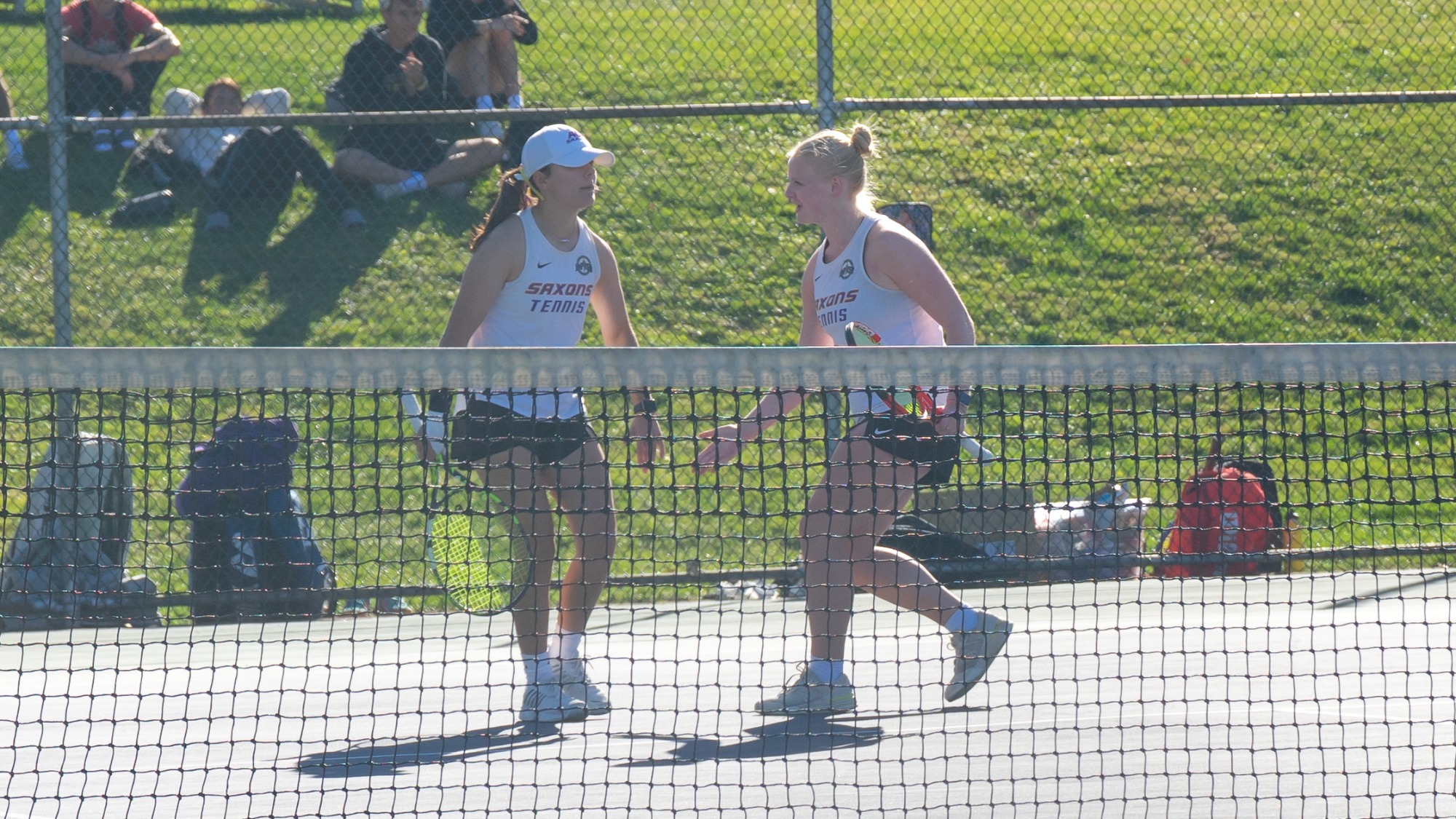 Allison Windisch, Alexis Gits