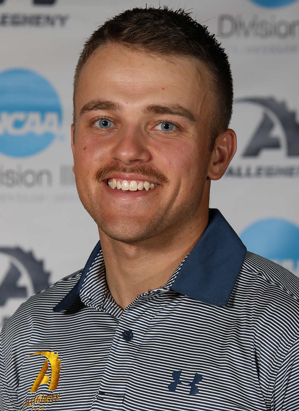 The Allegheny College golf teams and poses prior to the 2024 season, Aug. 21, 2024. Photo by Ed Mailliard.