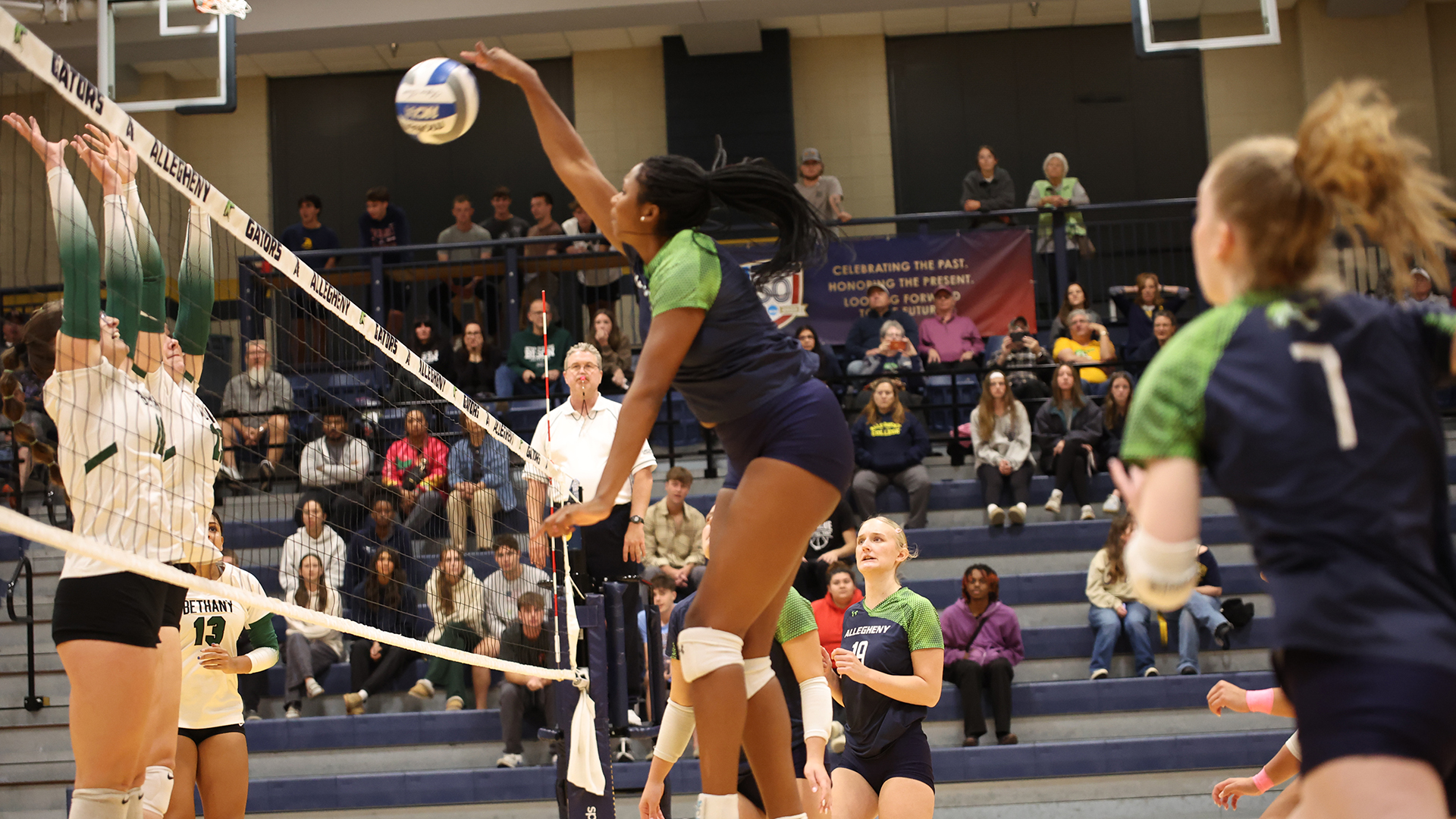 Allegheny College volleyball vs. Bethany, Oct. 10, 2025. Photo by Ed Mailliard.