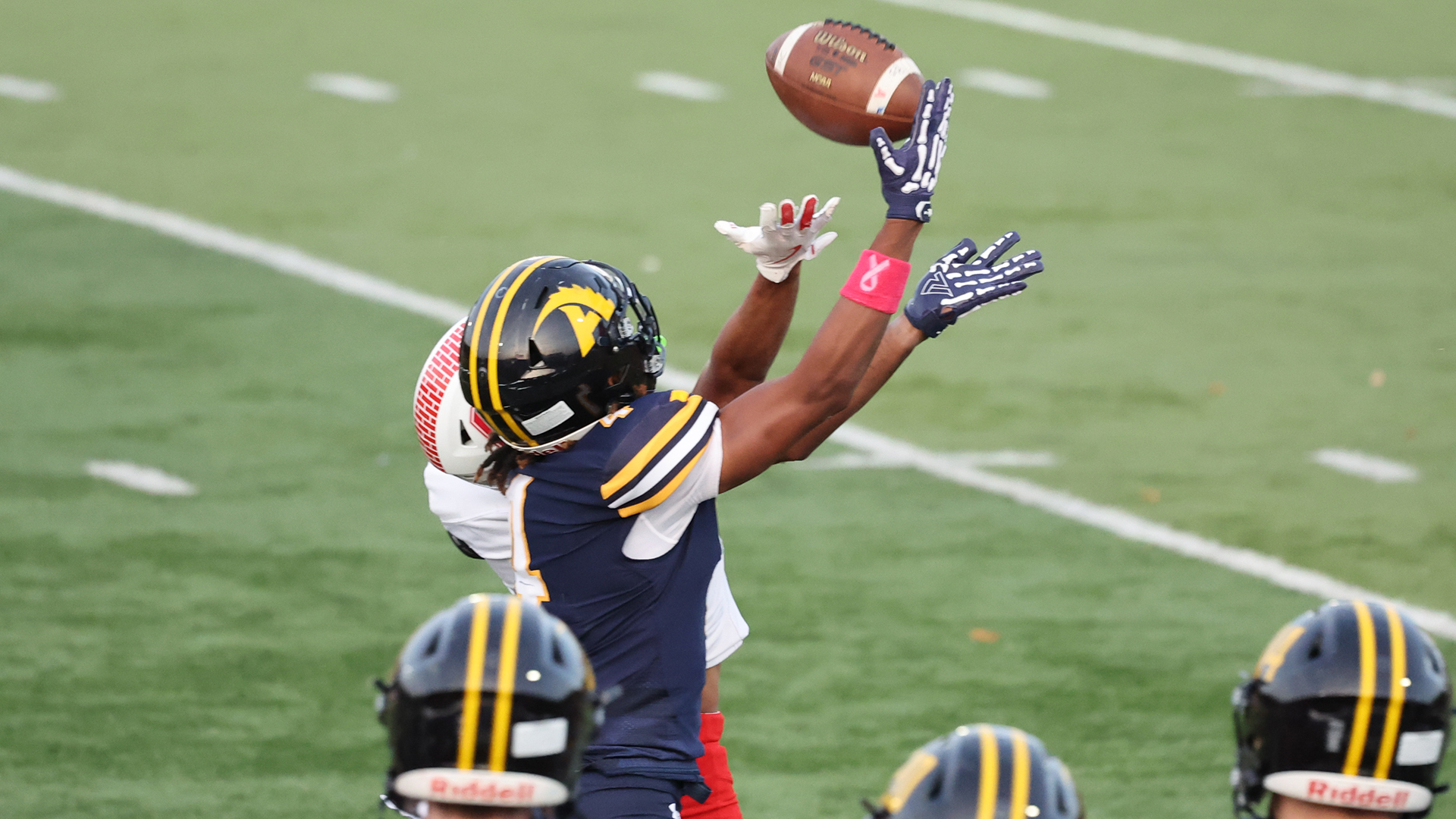 Allegheny College football vs. Grove City, Oct. 18, 2025. Photo by Ed Mailliard.