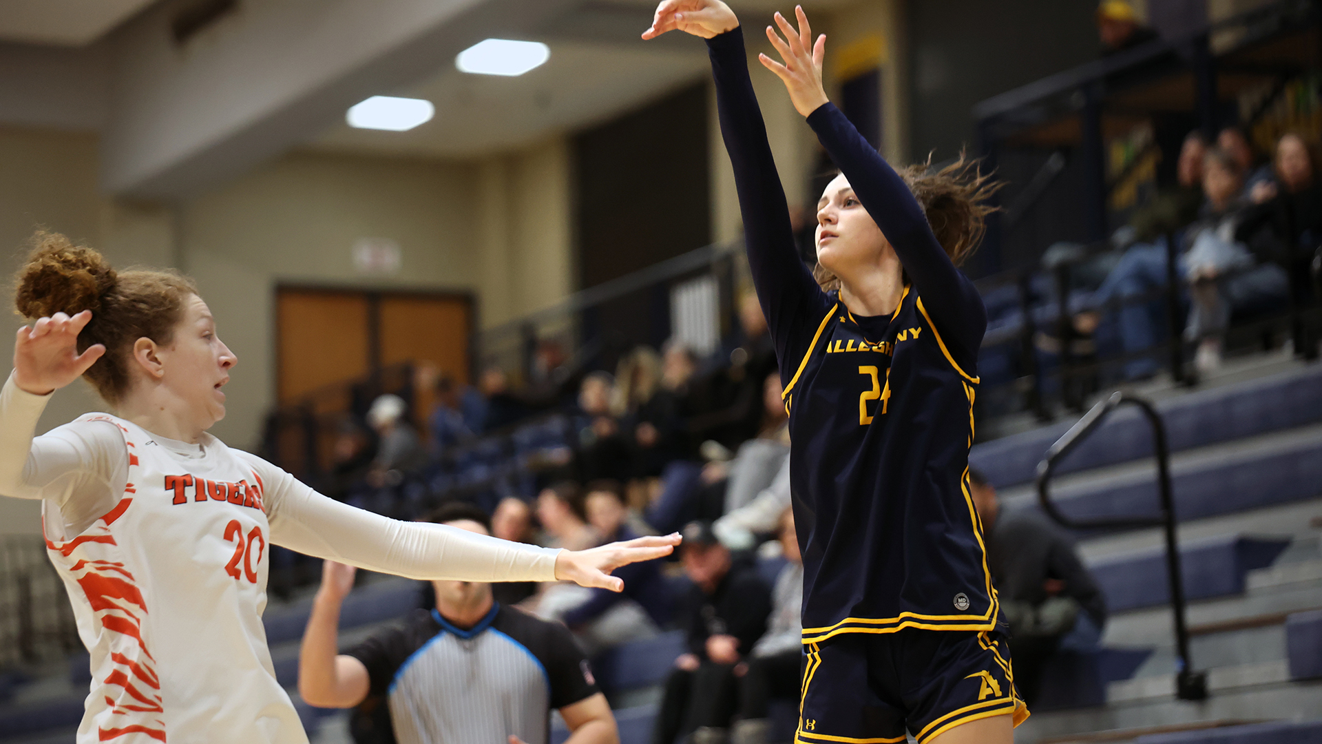 Allegheny College women’s basketball vs. RIT, Nov. 9, 2025. Photo by Ed Mailliard.