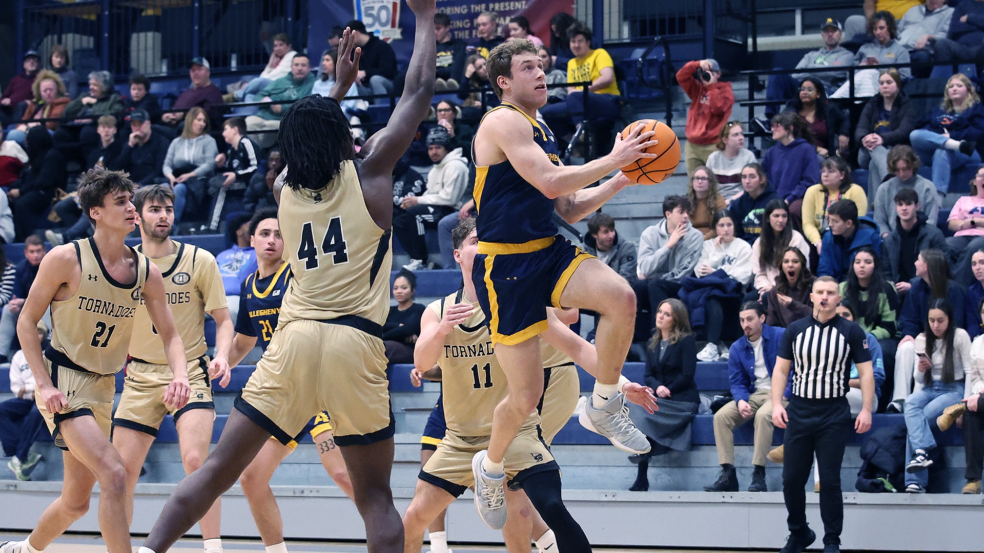 Allegheny College men’s basketball vs. Geneva College on Faculty Appreciation Night, Jan. 28, 2026. Photo by Ed Mailliard.