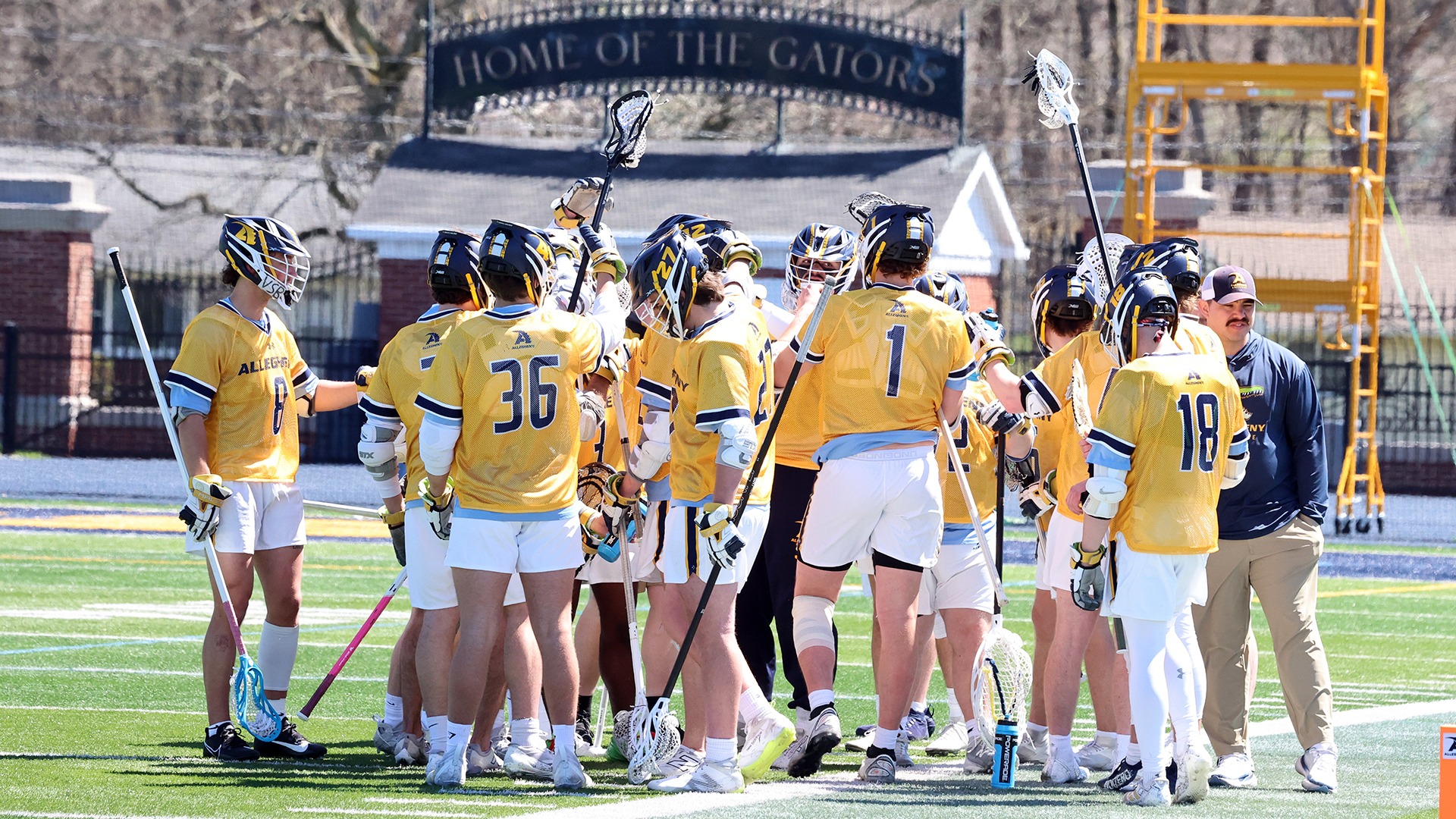 Men's Lacrosse Huddles Up