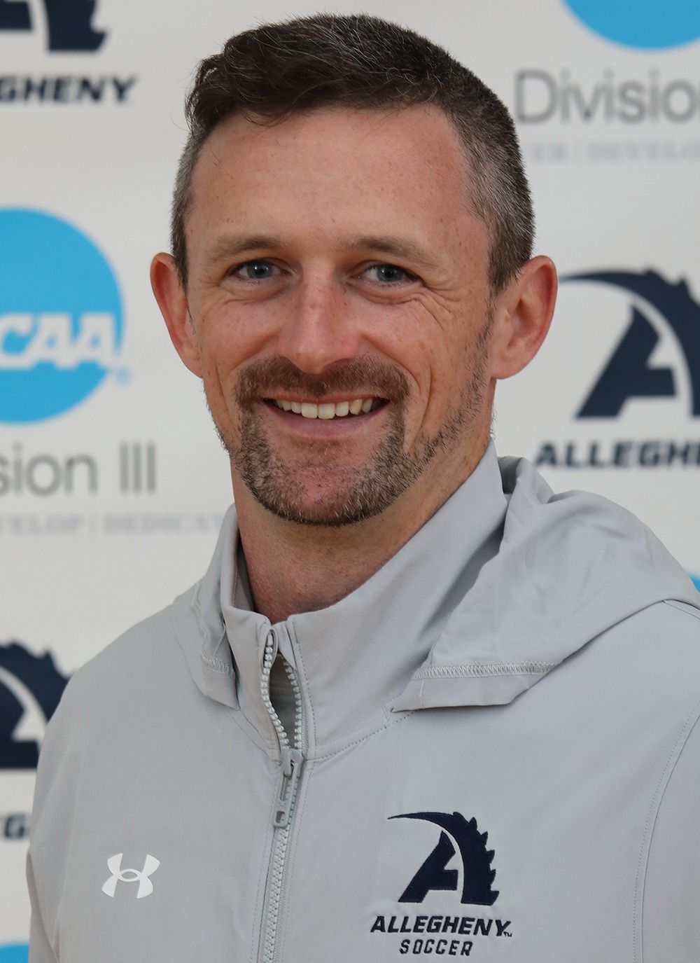Coach Lichina 26