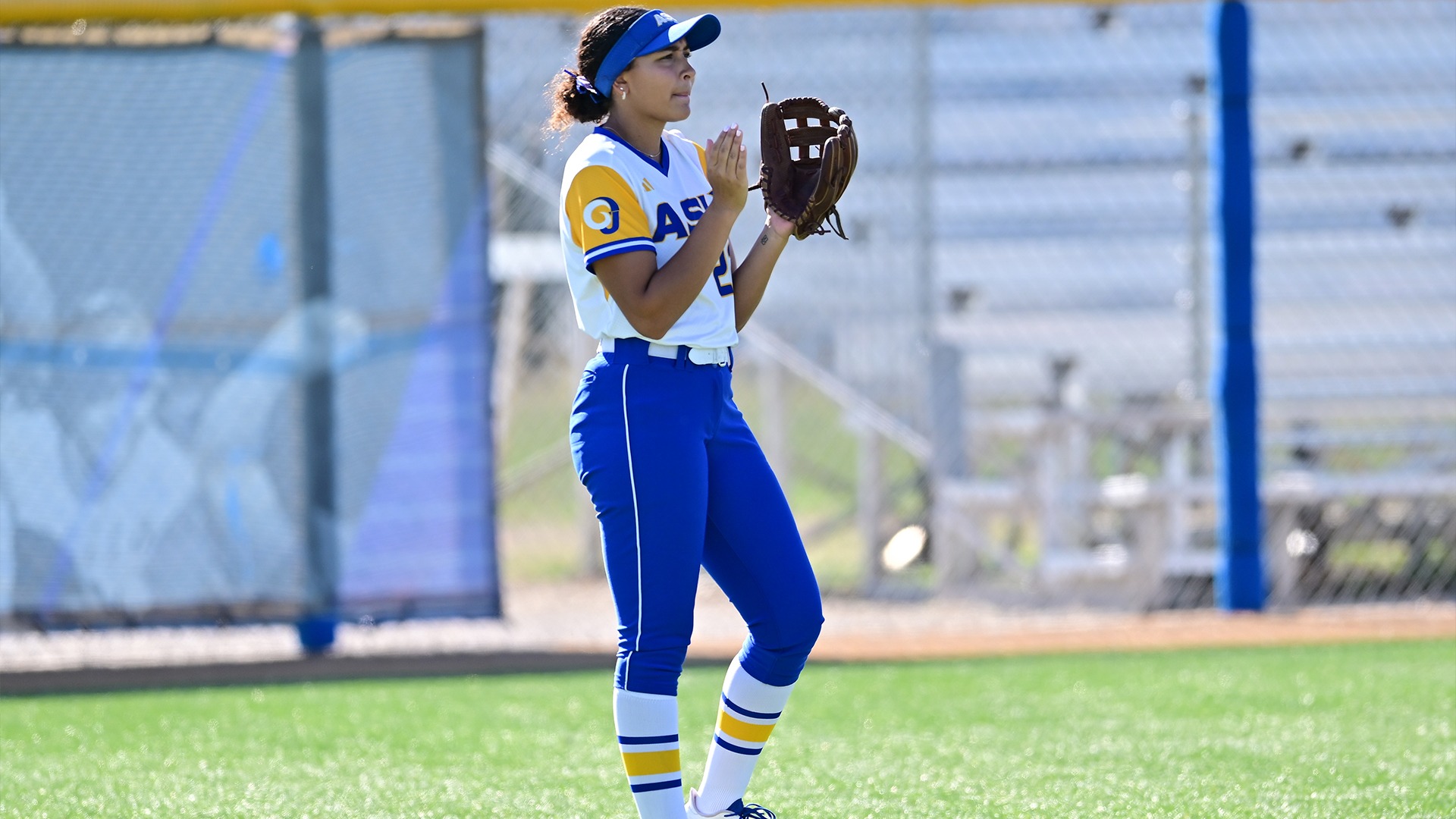 Laylonna Applin in the outfield