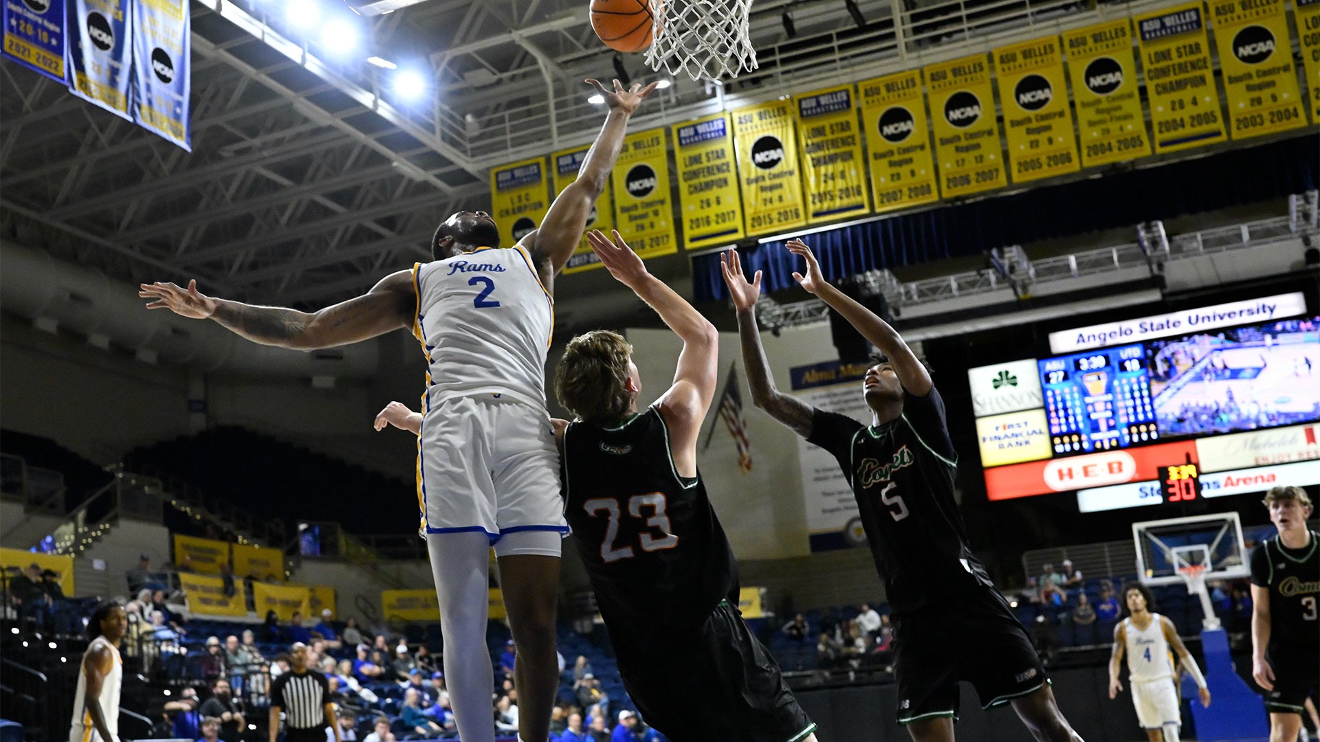 Jhordan Ryan grabs a rebound vs. UT Dallas