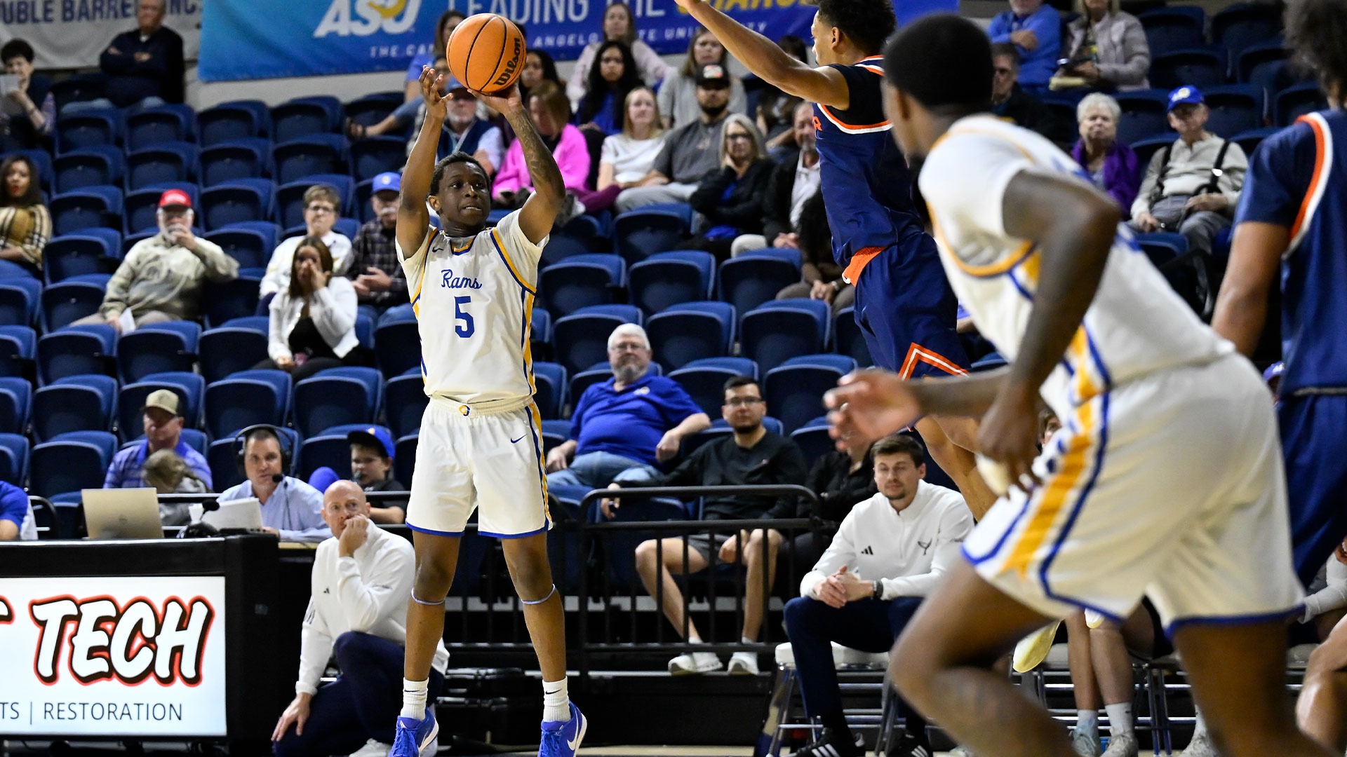 Jabbari Barry shoots a three-pointer vs. UT Tyler
