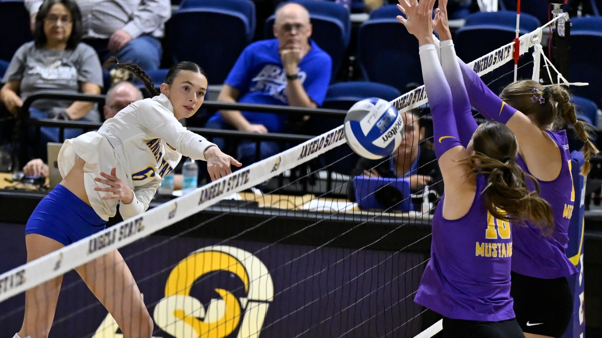 #5 Angelo State University Rambelles Volleyball vs Western New Mexico State University MustangsASU 3WNMU 0Final