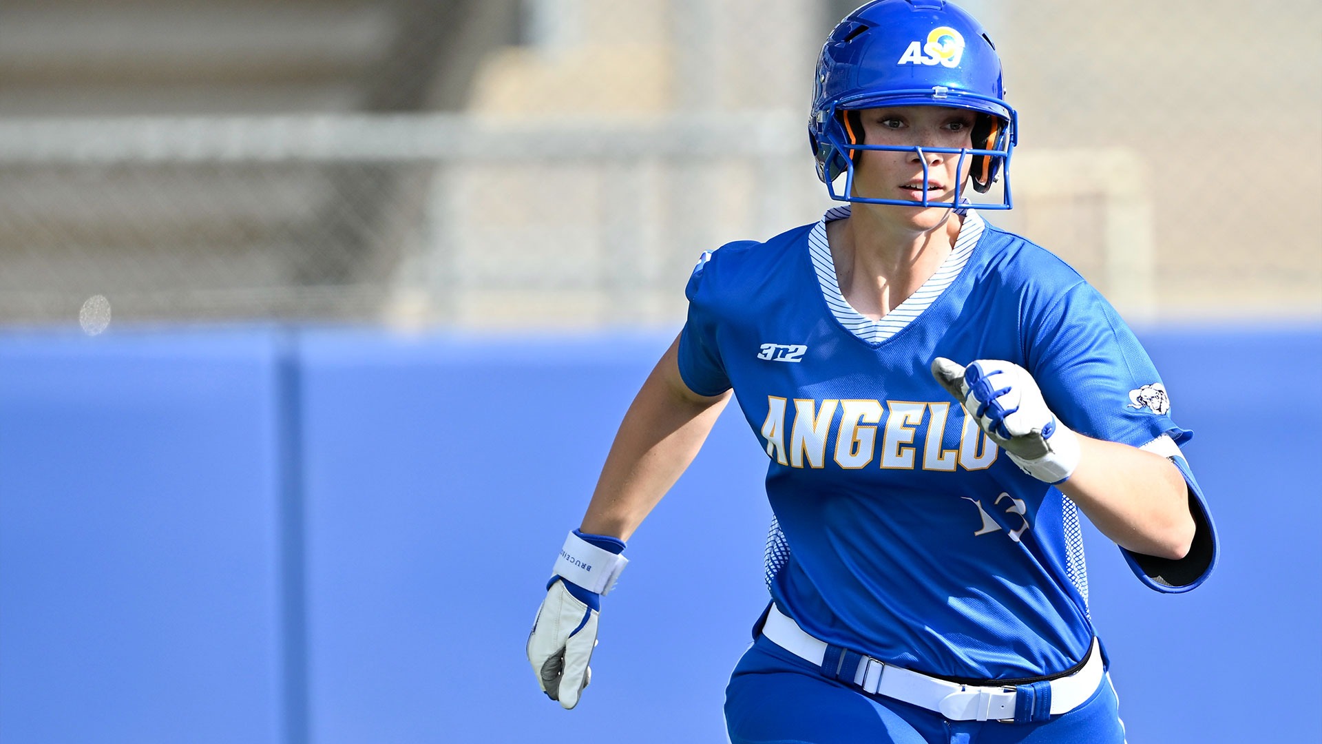 Larryn Feuge vs. TAMIU