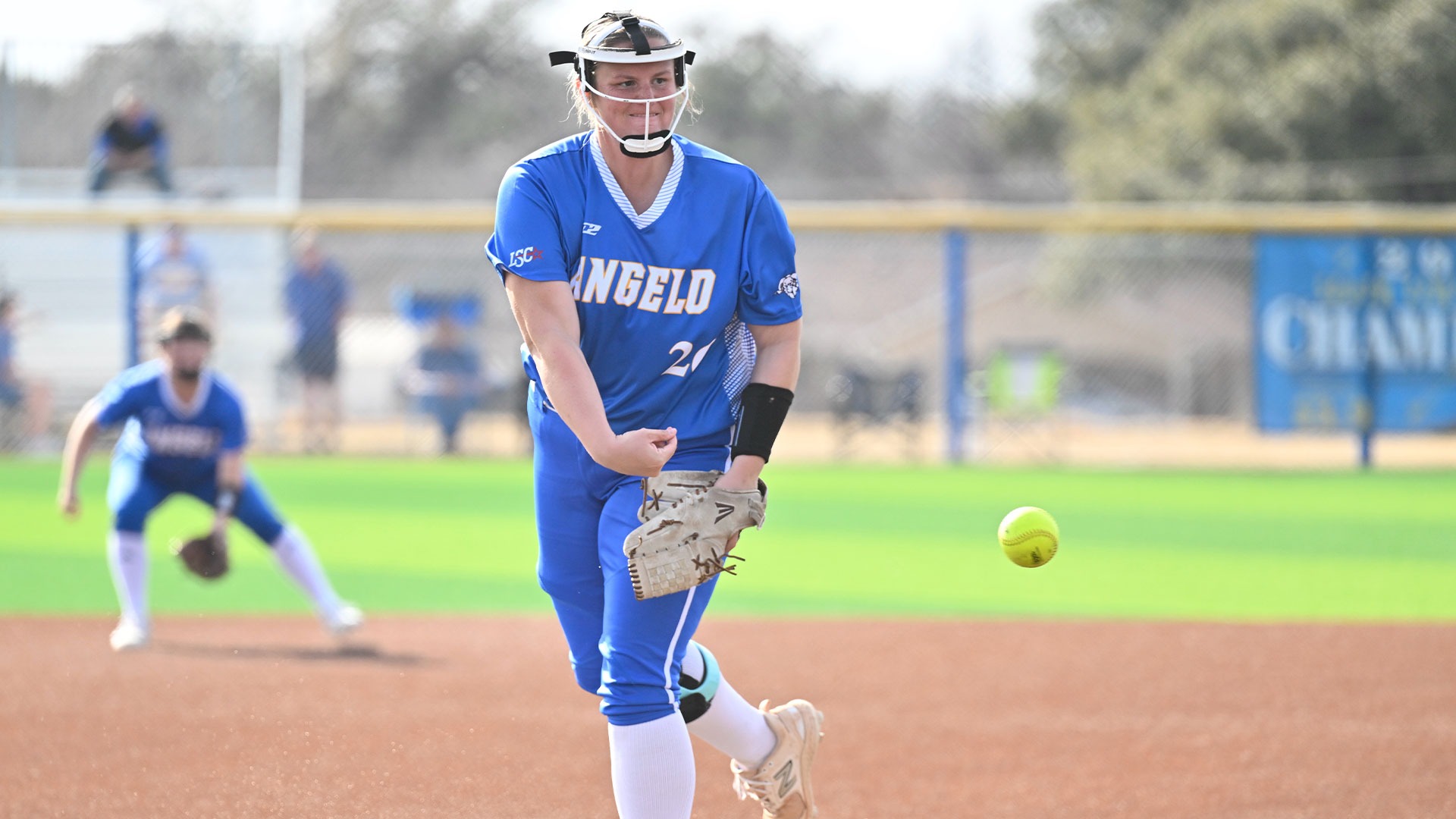 Addy Ewing vs. TAMIU