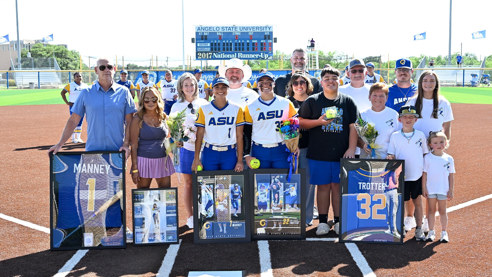 Softball Senior Day 2026