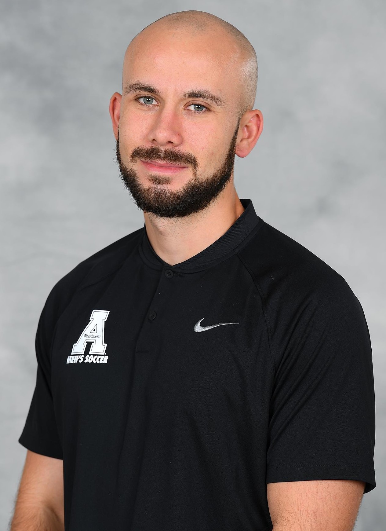Matty Evans Headshot 19