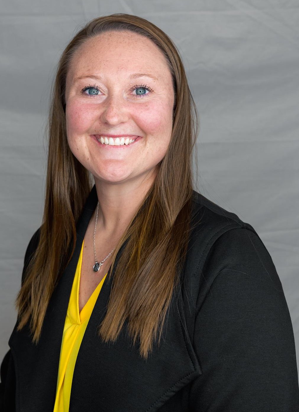 Amanda Fefel - 2021 Headshot