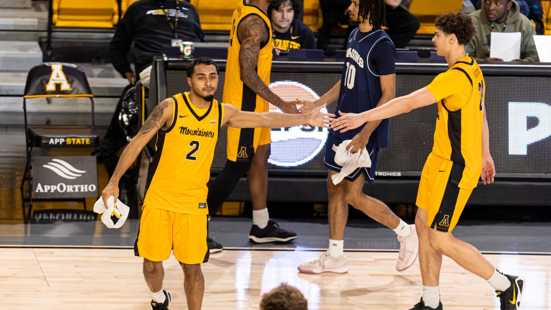 Alonzo Dodd and Andrin Njock