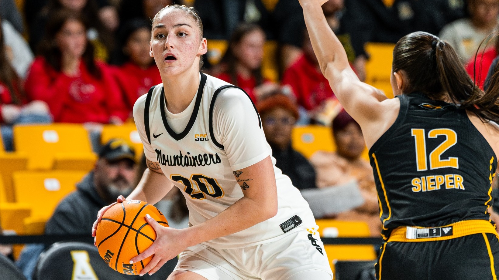 Elena Pericic vs. Southern Miss