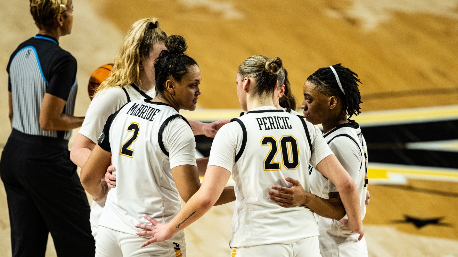 Women's Basketball Huddle vs. Coastal Carolina