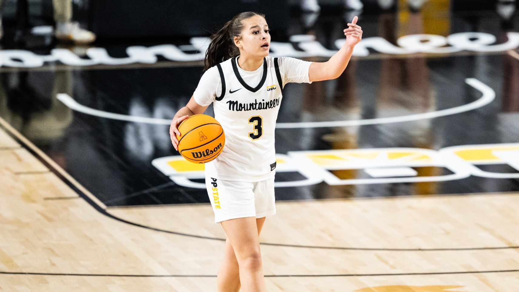 Isa Roman vs. Coastal Carolina