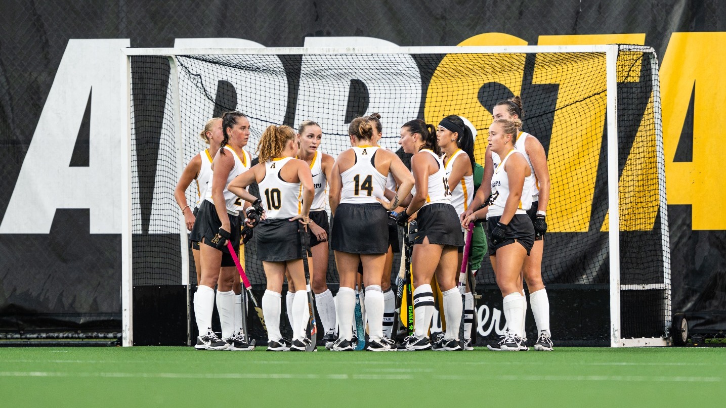Field Hockey Huddle