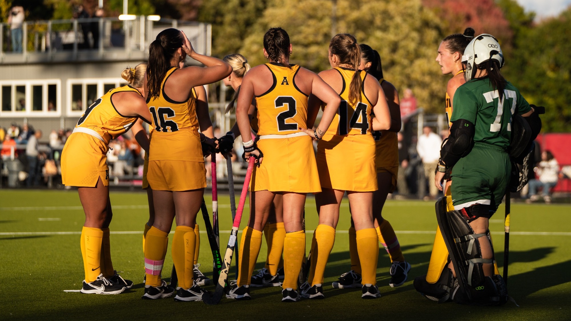 FH Huddle at No. 5 UMass