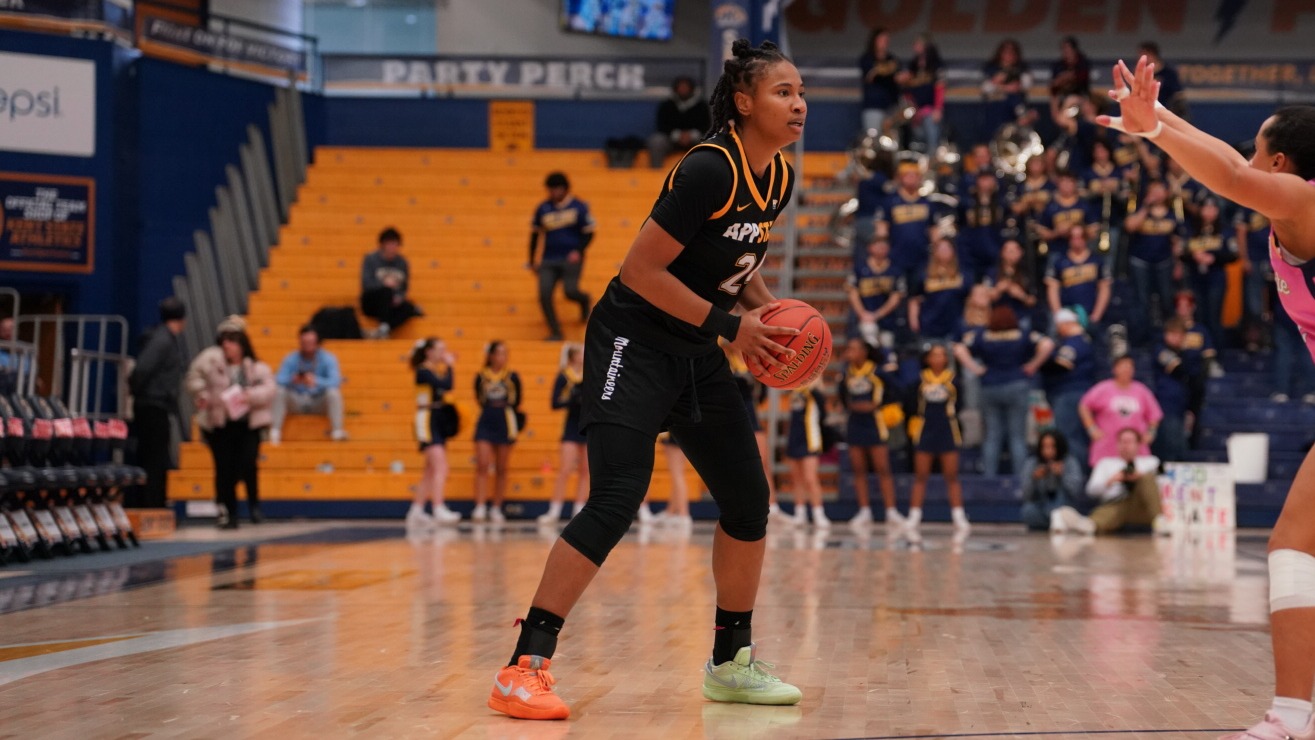 Daisia Mitchell at Kent State